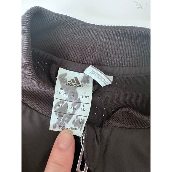 Adidas soccer uniform jacket - Picture 9 of 10